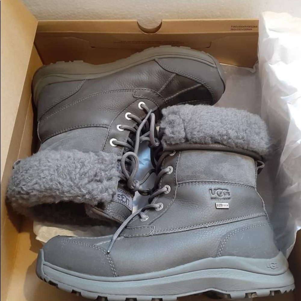 UGG Women's ADIRONDACK III BOOTS